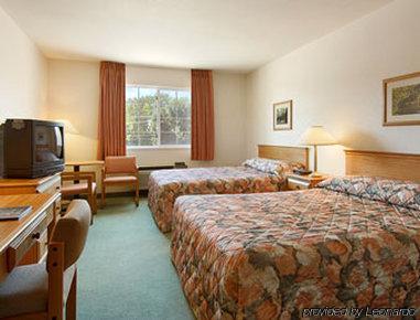 Super 8 By Wyndham Sheldon Hotell Rum bild